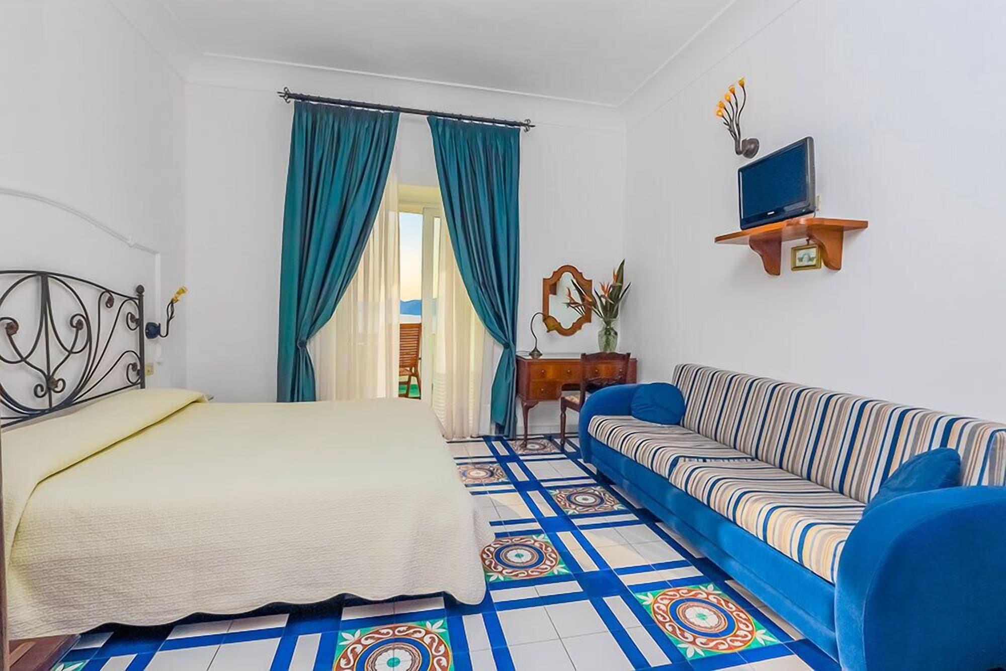 Smeraldo Hotel 3*